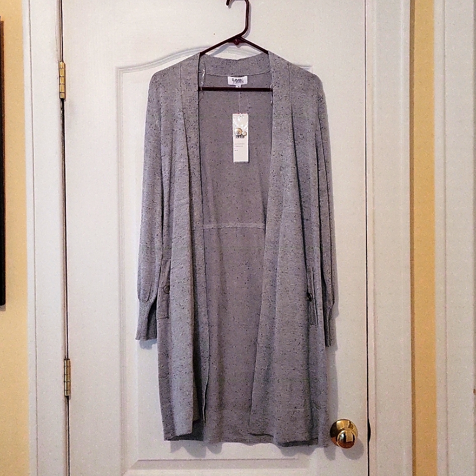Nwt Eleven Eleven Size M Sweater